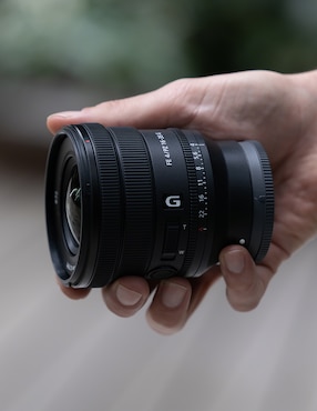 Lente Sony 16 a 35 mm f / 4 E-Mount