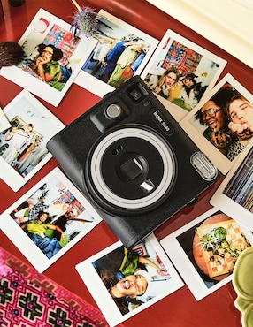 Cámara instantánea Fujifilm modelo Instax Square SQ40