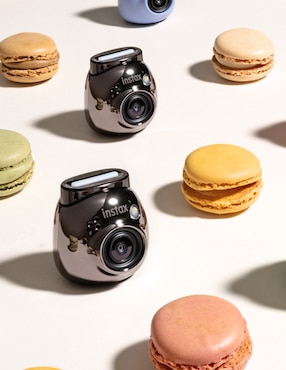 Cámara compacta básica Fujifilm modelo Instax PAL 5 megapíxeles