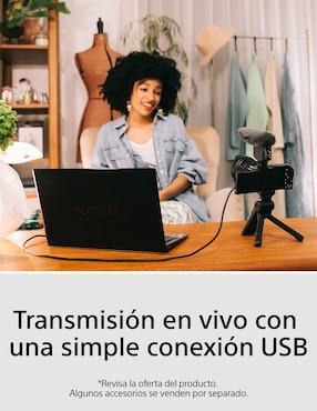 Kit de cámara sin espejo y accesorios Sony modelo ZV-E10K con lente zoom f / 3.5