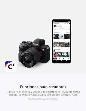 Cámara sin espejo Sony modelo ILCE-7M5M con lente Zoom f / 3.5