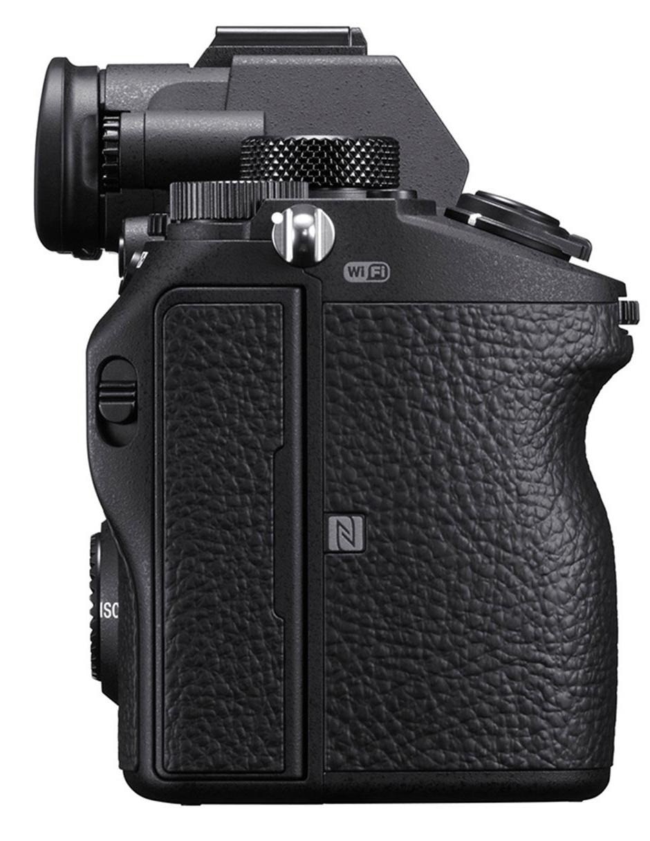 Cuerpo cámara sin espejo modelo ILCE-7M3 9