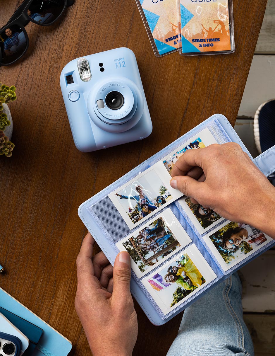 Albúm modelo Instax Mini 12 2