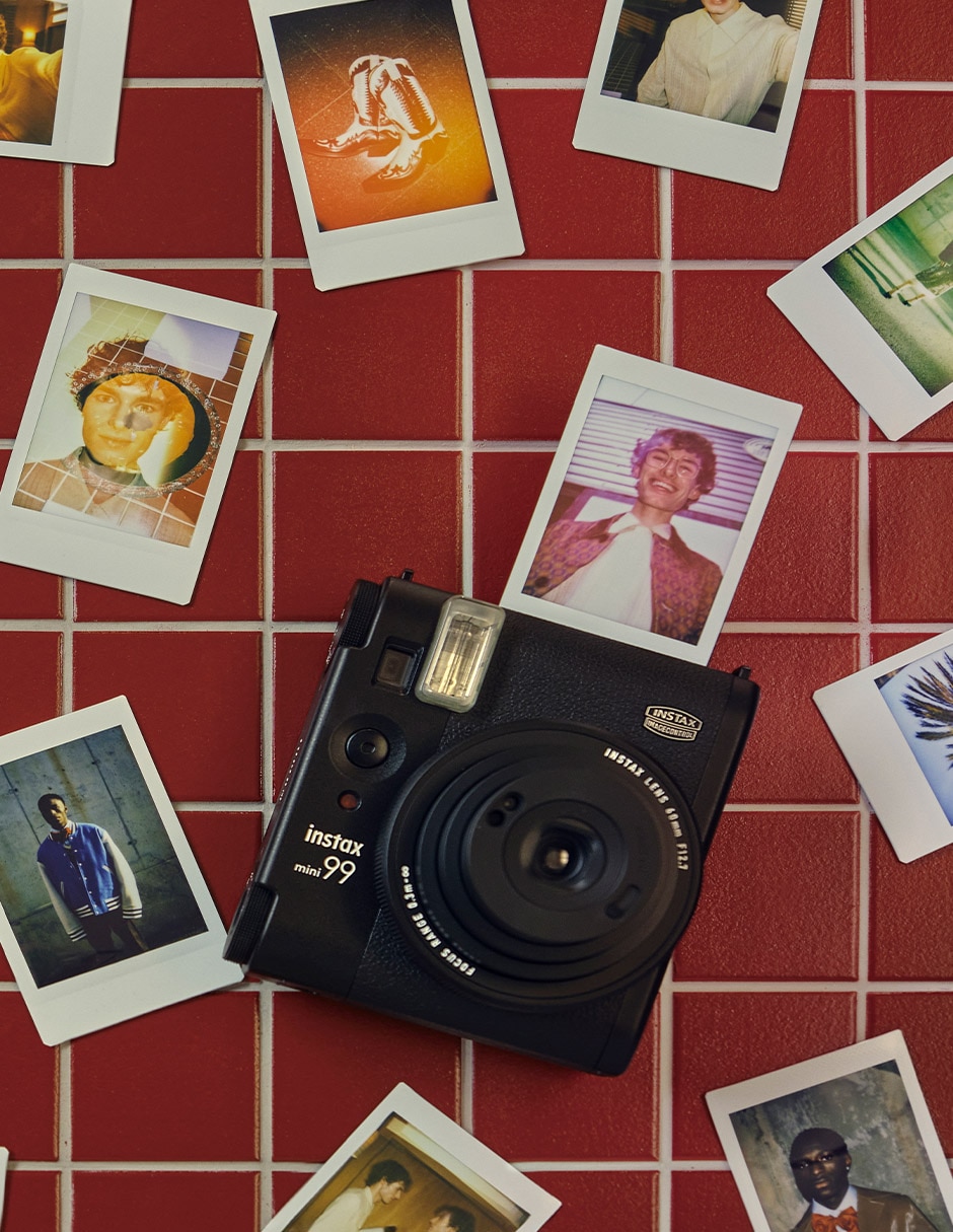 Cámara instantánea modelo Instax Mini 99 5